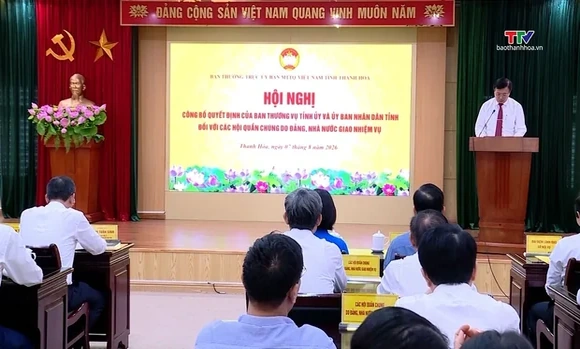 Công bố Quyết định đối với các hội quần chúng