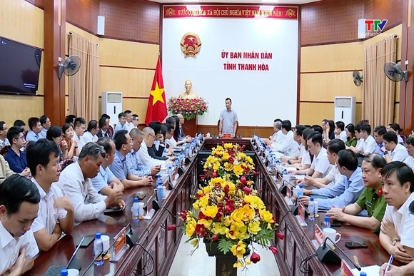 Chủ tịch UBND tỉnh Tô Anh Dũng làm việc với các nhà khoa học về đổi mới sáng tạo và chuyển đổi số