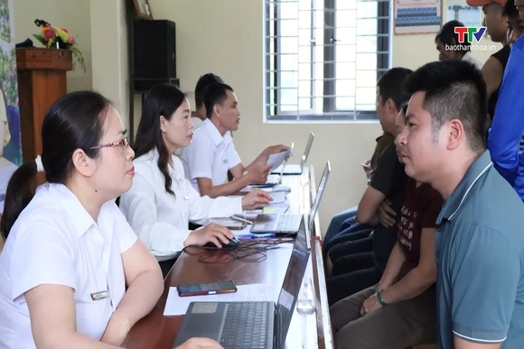 Xã Bá Thước triển khai mô hình “Dịch vụ công lưu động”
