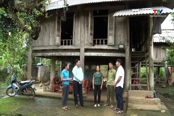 Cán bộ thôn bản thích ứng sau sáp nhập