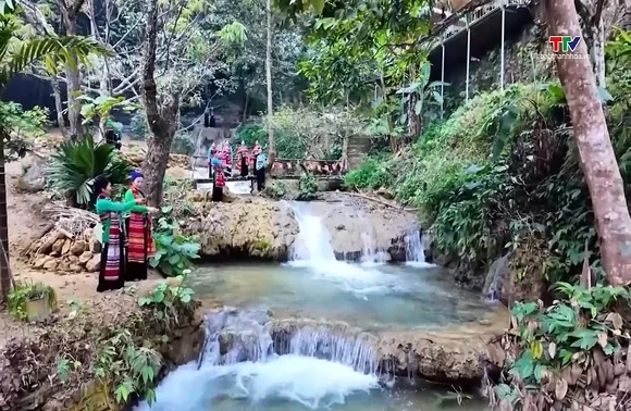 Đánh thức tiềm năng du lịch miền Tây xứ Thanh