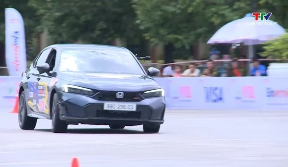 25 tay đua tranh tài tại giải đua ôtô Gymkhana Vô địch Quốc gia PVOIL Cup năm 2026