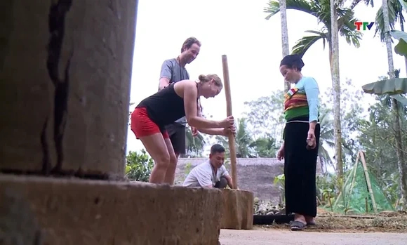 Đánh thức tiềm năng du lịch miền Tây xứ Thanh