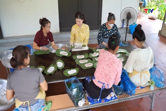 Ký sự: Dẻo thơm bánh lá xứ Thanh
