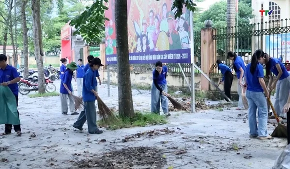 Xã Bá Thước ra quân tổng vệ sinh môi trường