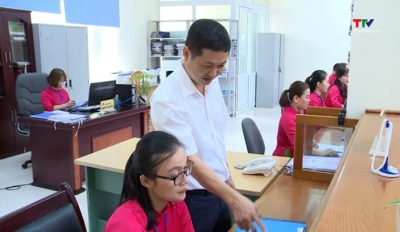 Kho bạc Nhà nước ứng dụng công nghệ thông tin và dịch vụ công trực tuyến trong thanh toán, chi trả