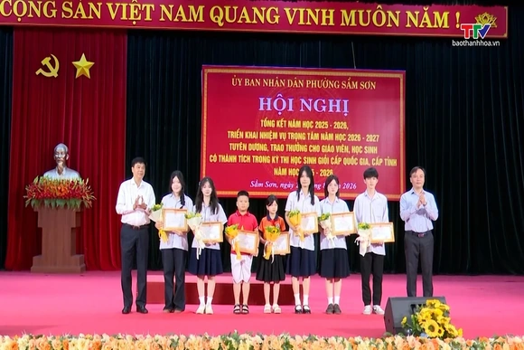 Phường Sầm Sơn tổng kết năm học tuyên dương giáo viên và học sinh xuất sắc