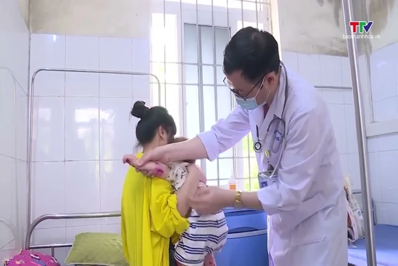 Gần 100.000 ca tay chân miệng, Bộ Y tế khuyến cáo phòng bệnh