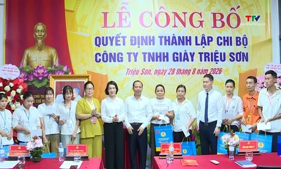 Thành lập 2 chi bộ doanh nghiệp ngoài nhà nước
