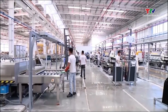 8 tháng năm 2026, thu ngân sách của cả nước đạt hơn 2 triệu tỷ đồng