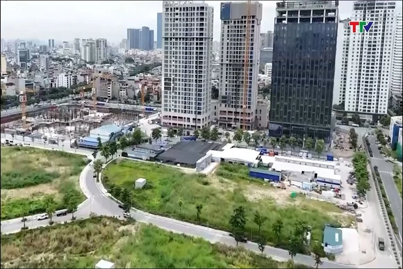 Giá nhà đất giảm, thanh khoản thấp