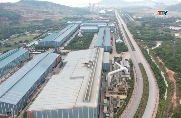 Bồi đắp niềm tin từ đồng hành thực chất