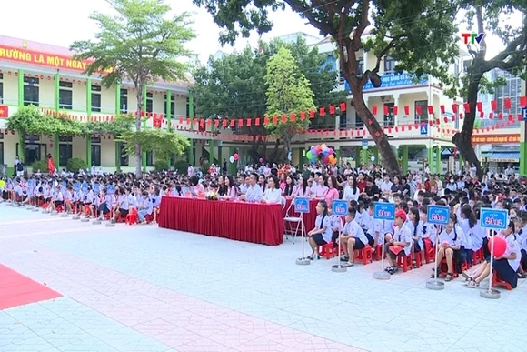 Hơn 40 nghìn học sinh phường Hạc Thành bước vào năm học mới