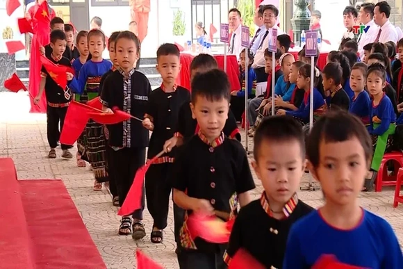 Khai giảng năm học mới và Khánh thành công trình Trường nội trú liên cấp Tiểu học và THCS Tam Thanh
