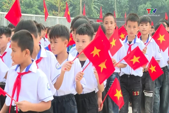 Thiếu nhi: Niềm vui năm học mới