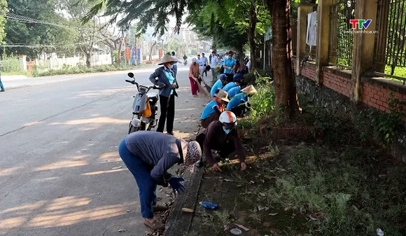 Hà Long phát động cao điểm chỉnh trang cảnh quan, vệ sinh môi trường