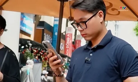Tài khoản mạng xã hội từ 1 triệu người theo dõi  phải khai thông tin