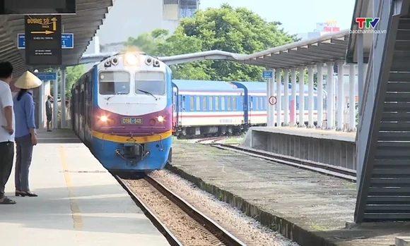 Giảm đến 40% giá vé tàu giường nằm, vé khứ hồi từ 7/9