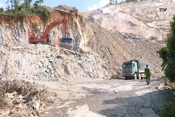 Siết chặt kiểm soát vận chuyển vật liệu từ đầu nguồn