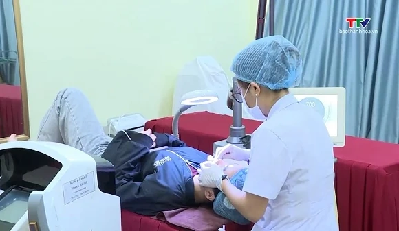 Phòng tránh các bệnh về da sau mưa lũ