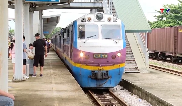 Cẩn trọng khi mua vé tàu xe trên mạng dịp Tết