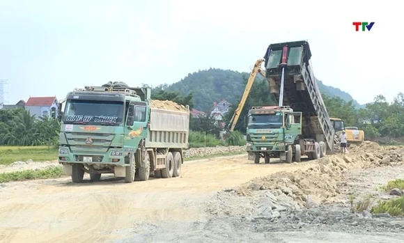 Khơi thông nguồn lực từ đất đai