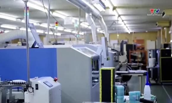 Đề xuất chính sách thuế hỗ trợ ngành điện tử