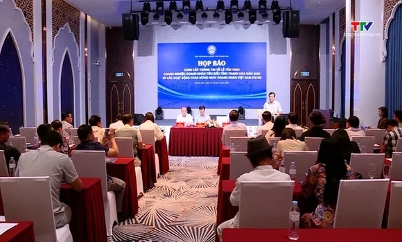 Họp báo về các hoạt động kỷ niệm ngày Doanh nhân Việt Nam 13/10