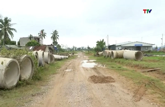 Nhà thầu không triển khai thi công dù đã được bàn giao mặt bằng