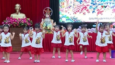 Xã Quảng Bình tổ chức “Đêm hội trăng rằm – Trao yêu thương”