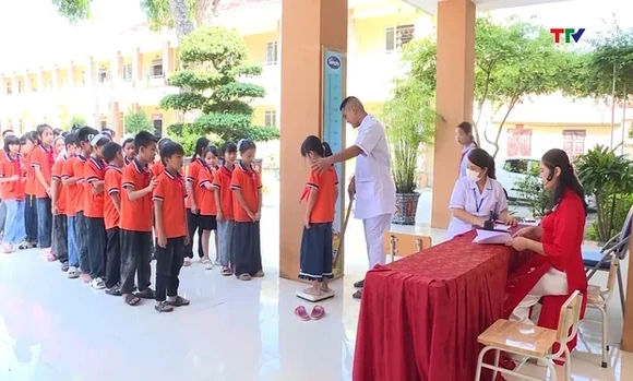 Các nhà trường phòng tránh dịch bệnh sau mưa lụt