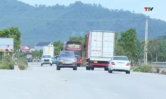 Xe hợp đồng chuyển sang quản lý bằng dữ liệu, siết hoạt động trá hình