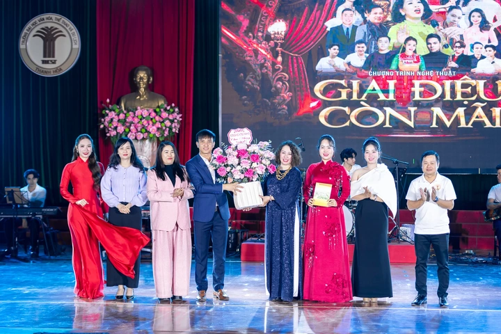 Ấn tượng đêm nhạc “Giai điệu còn mãi”